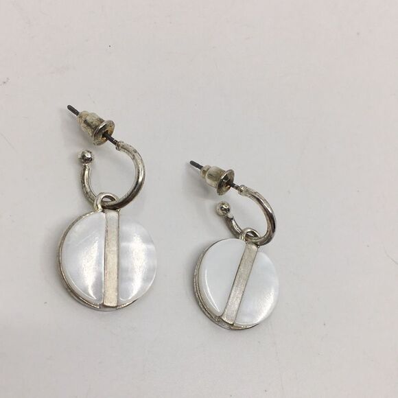 Caracol Silver Tone and White Shell Hoop Earrings - Picture 12 of 13